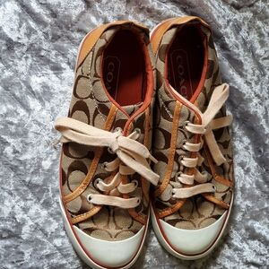 Coach Women's 7M Barrett Lace Up Low Top Sneaker Shoes Brown Signature Logo